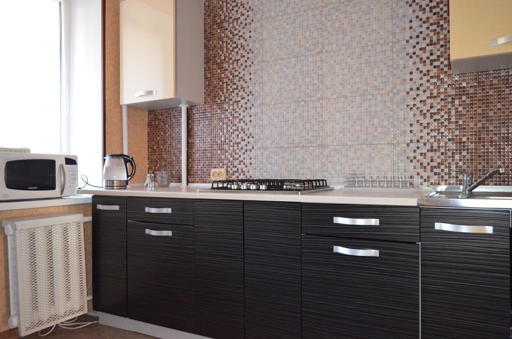 Apartment At Zhukova Street Baranavichy Esterno foto